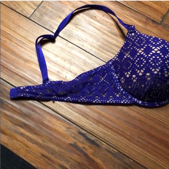 Victoria secret purple bra size 34B - Picture 3 of 7